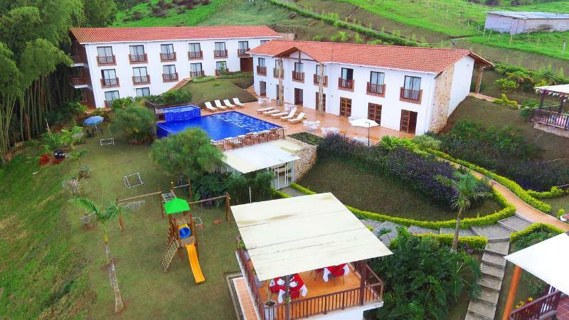 La Huerta Hotel Jiguales Bagian luar foto